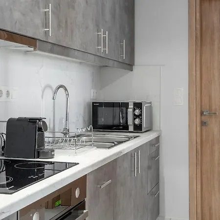 Apartment In The Heart Of Koukaki Near Acropolis *